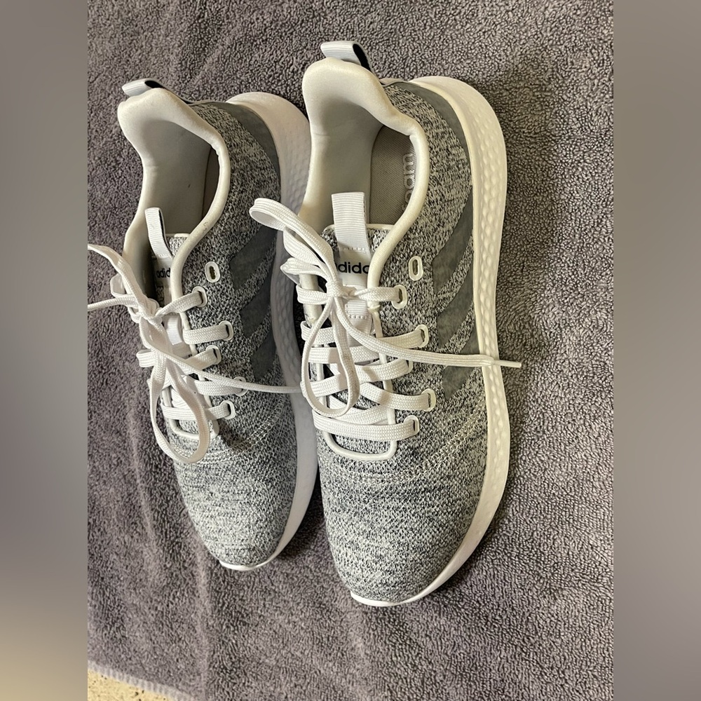 Adidas Cloudfoam Gray & White Knit Sneakers | Lace-Up Athletic Shoes | Size 9.5 - Picture 4 of 8